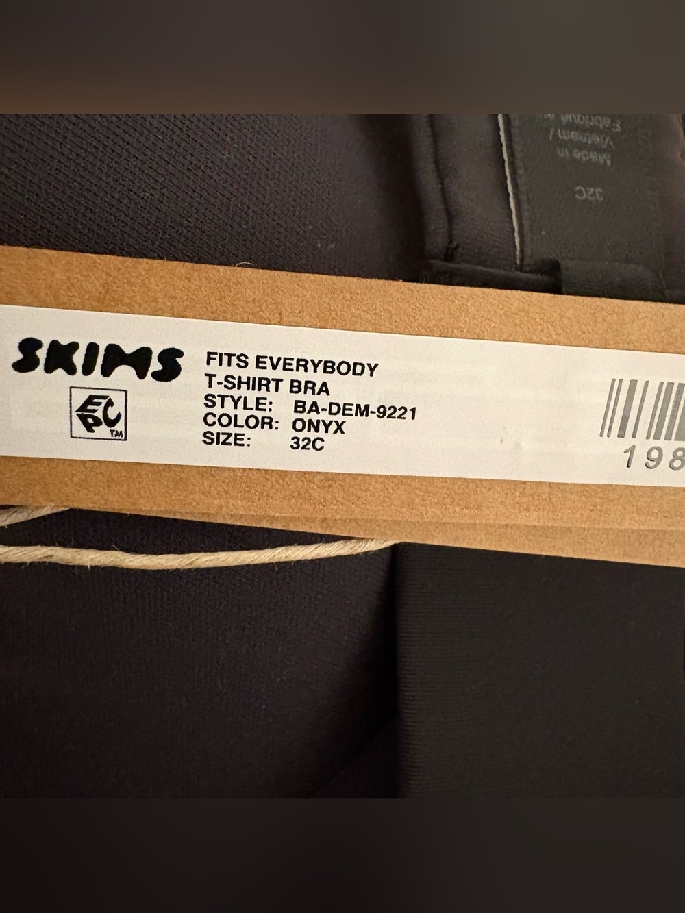 NEW SKIMS Fits Everybody T-shirt Bra‎ Black Onyx Underwire Lightly Lined - Picture 9 of 10